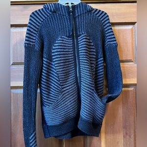 Lululemon unique vintage sweater size 12